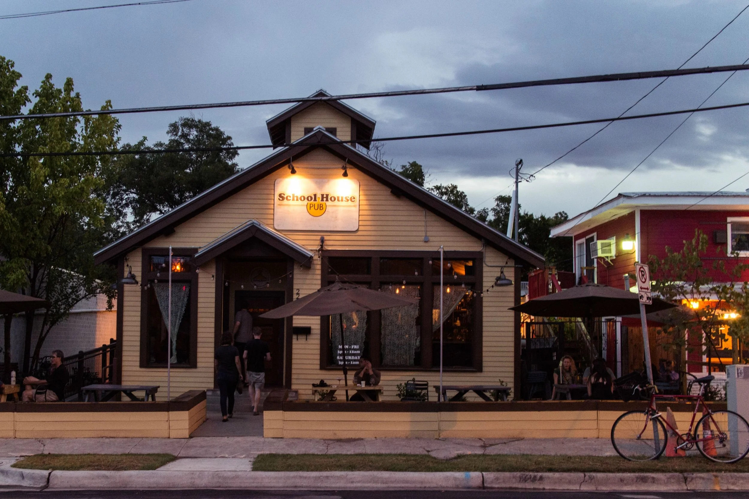 Schoolhouse Pub Austin
